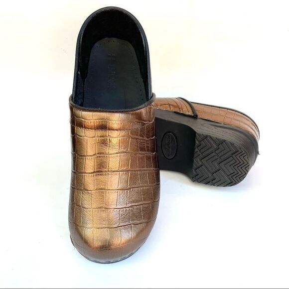 Bjork Eva Croco Embossed Metallic Bronze Leather Clogs - Picture 7 of 8